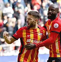 Kayserispor'da FIFA alarmı: Beşinci dosya, 600 bin Euro engeli! Tahta ne zaman açılıyor?