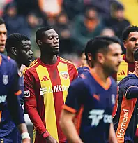 Kayserispor evinde fark yedi! Taraftardan büyük tepki: Transferler nerede?