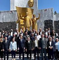 MHP Pınarbaşı'da mevcut başkan güven tazeledi!