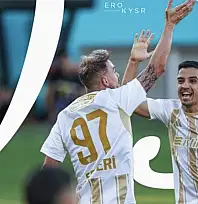 Önce direk, ardından Kayserispor golü! İstanbul'da 3 puan