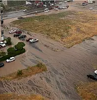 Talas'ı yaz ortasında sel vurdu: Yollar yine göle döndü!