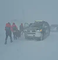 Tipide mahsur kalan vatandaşları AFAD ekipleri kurtardı