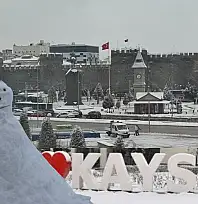 Vali Çiçek'ten öğrencilere müjde: Kar tatili uzadı!