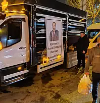 Vefat eden babasının hayrına 30 ton mandalina ile çorba dağıttı