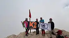 Dağcılar Aladağlar'da zirveye tırmandı
