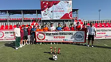 Kayseri'de Zafer Kupası'nda şampiyonluk heyecanı! Kupalar sahiplerini buldu