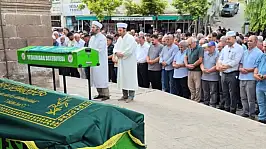 Samsun'daki tekne faciasında hayatını kaybeden 3 kişi Kayseri'de toprağa verildi