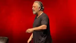Cem Yılmaz hastaneye kaldırıldı! Ünlü komedyenin sağlık durumu nasıl?