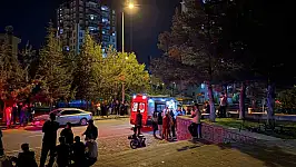 Parkta çocuklar arasında bıçaklı kavga