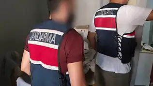 Adana'da uyuşturucu ve silah operasyonu: 4 şüpheli tutuklandı