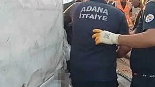 Kamyonet tıra arkadan çarptı: 2 ölü