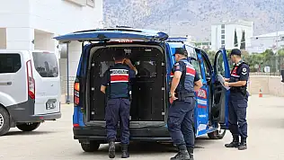 Kozan'da 'yağma' suçundan aranan şahıslar yakalandı!