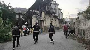 Kozan'da narkotik uygulamasında yakalandı: Terörle iltisaklı çıktı!