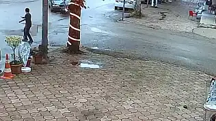 Kozan'da otomobil ile motosiklet çarpıştı: 17 yaşındaki sürücü ağır yaralandı!