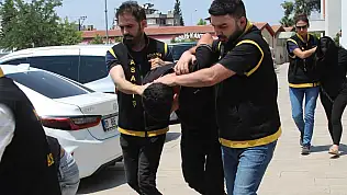 Mezarlıkta telefon hırsızlığı: Çaldıkları telefondan 97 bin TL aktardılar