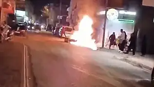 Motosiklet alev alev yandı