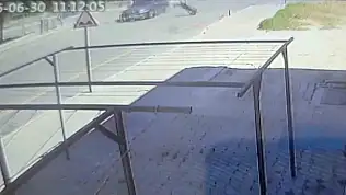 Nevşehir'de otomobil ile motorlu bisiklet çarpıştı: O anlar saniye saniye kameralara yansıdı