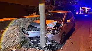 Niğde'de iki otomobil çarpıştı: 5 yaralı