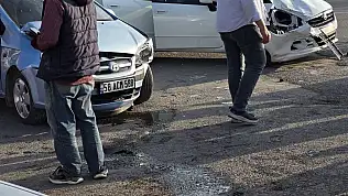 Sivas'ta zincirleme kaza: 7 kişi yaralandı
