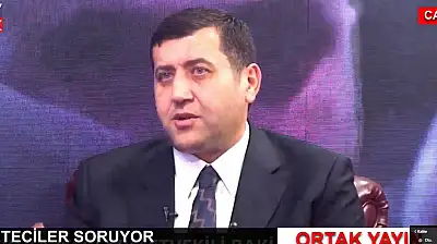 Baki Ersoy Kayserispor'da transfer tahtası için canlı yayında tarih verdi!