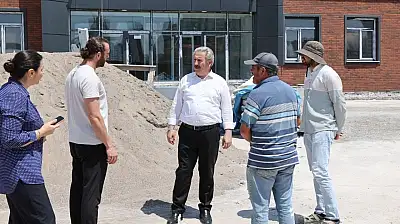 Başkan Palancıoğlu, okul çalışmalarını yerinde incelerken yeni bir okul müjdesi de verdi