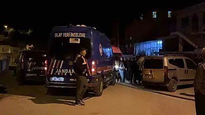 Camide 2 kişiyi bıçakla öldüren saldırgan aslında imamı öldürmek için gelmiş