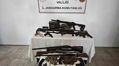 Silah ticareti operasyonunda 3 şüpheli tutuklandı