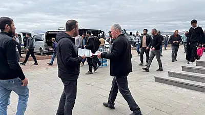 Kayseri'de '2 milyar' iddiasını sokağa taşıdı!