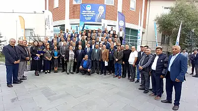 Kayseri'de 77 muhtar Memduh Büyükkılıç'ın karşısına çıktı!