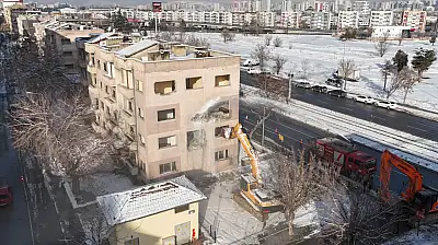 Kayseri'de beklenen yıkım başladı - Şehrin girişinde büyük dönüşüm!