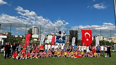 Kayseri'de genç sporcular bölge finali için mücadele etti