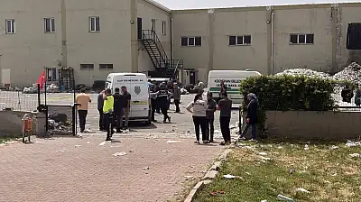 Kayseri'de iş makinesinin altında kalan personel hayatını kaybetti