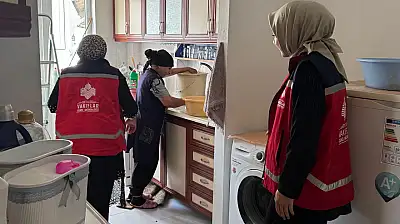 Kayseri'de yaşlı ve ihtiyaç sahibi vatandaşların evlerinde temizlik yapıldı