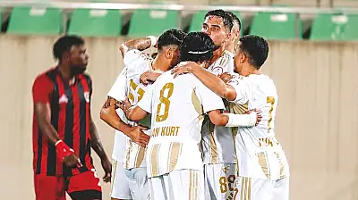 Kayserispor'da ilk haftanın kazancı 3 puanla sınırlı kalmadı!
