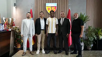 Kayserispor'da tarihi gün: Tahta açıldı, 15 transfer birden