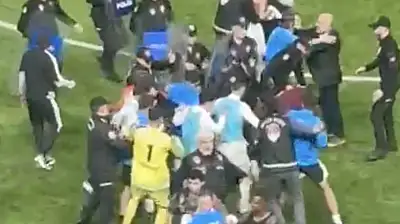 Kayserispor - Manisa FK maçı bitti kavga başladı!
