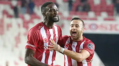 Kayserispor, Mustapha Yatabare ile anlaşma sağladı mı? İşte yanıtı