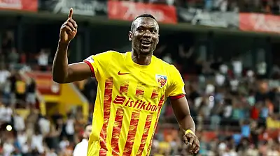 Mame Thiam Kayserispor'a geliyor mu? Son gelişme heyecanı düşürdü