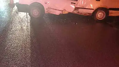 Sivas'ta devrilen otomobilin sürücüsü hayatını kaybetti