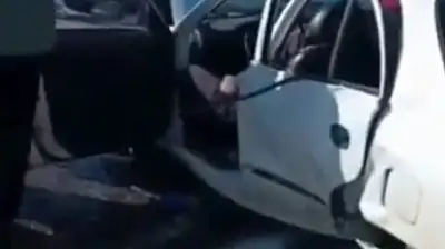 Kayseri'de buzlanan yolda kaza!