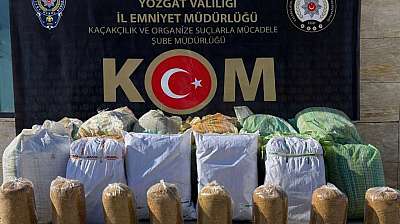 Durdurulan araçta kilolarca uyuşturucu çıktı