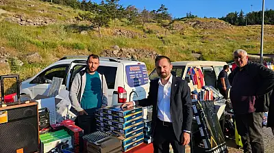 YRP Kayseri'den Bitpazarı'na ziyaret: 'Hayatın gerçek gündemi burada'