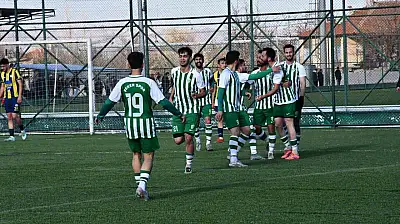 Zirvede Şekerspor rüzgarı...