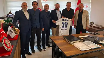 Açıkalın Erciyes 38 FK'dan Mutlu Önal'a anlamlı ziyaret! Forma sürprizi