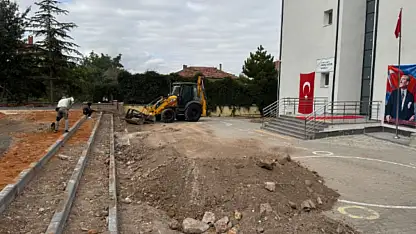 Felahiye'de Atatürk İlkokulu'nun çevresi yenileniyor!