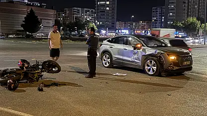 Kayseri'de otomobil ile motosiklet çarpıştı: 1 yaralı!