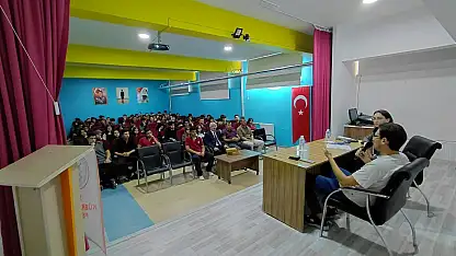 Kayseri'deki öğrenciler hekimlik mesleğini yakından tanıdı