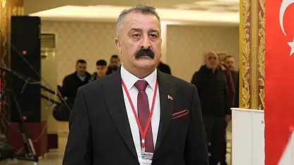 Kayseri Kahveciler Odası'nda güven tazeledi: Mustafa Kaya yeniden başkan