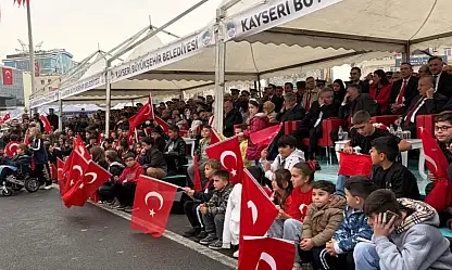 Kayseri'de Cumhuriyet coşkusu meydana sığmadı! Vatandaşlar o anları gururla anlattı