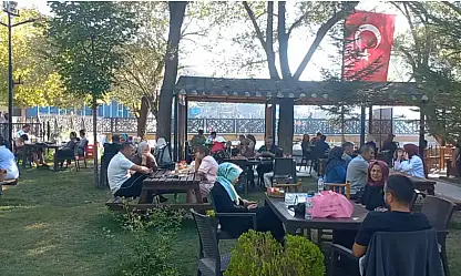 Kayseri'de sıcaktan bunalanlar o ilçeye akın etti!